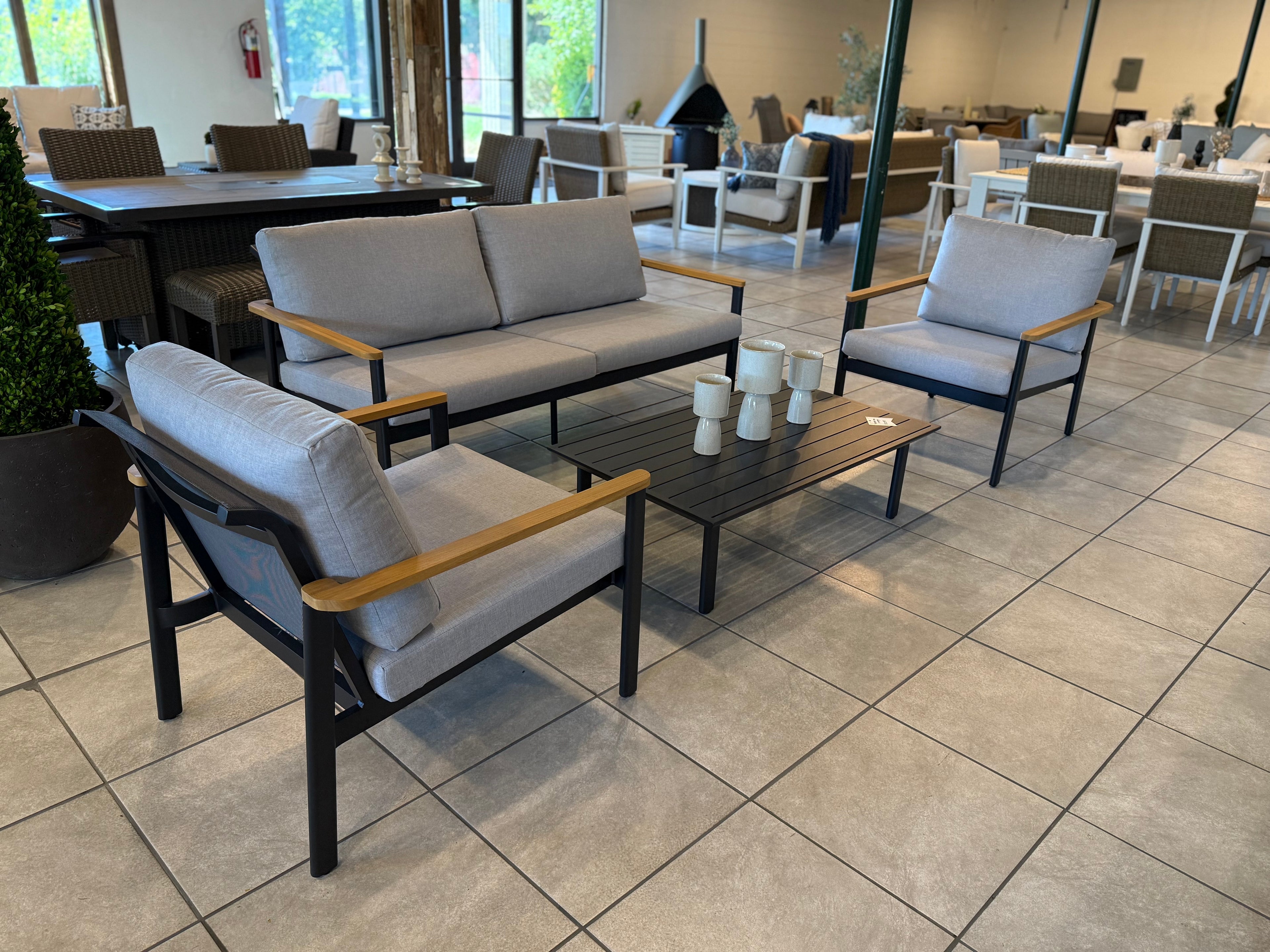 Fuseta 4pc Seating