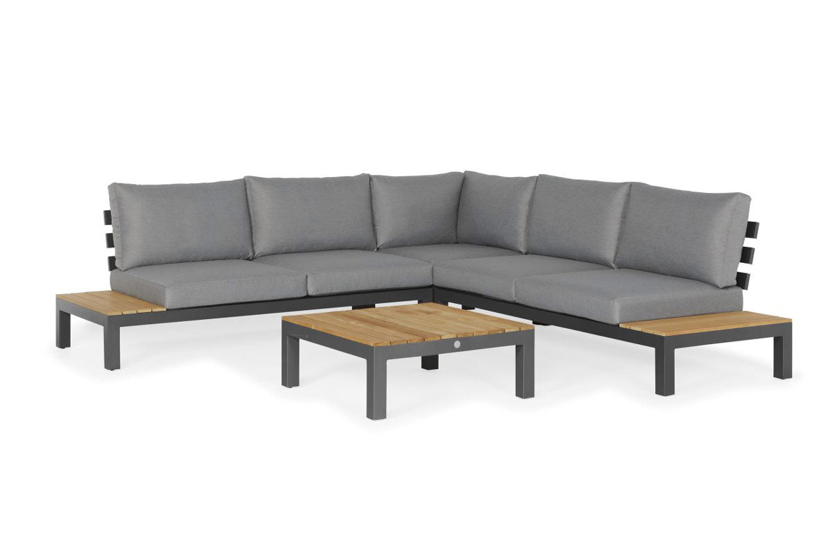 Vita Sectional